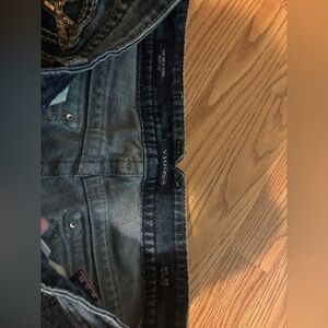 Vigoss jeans size 5/6 length 33